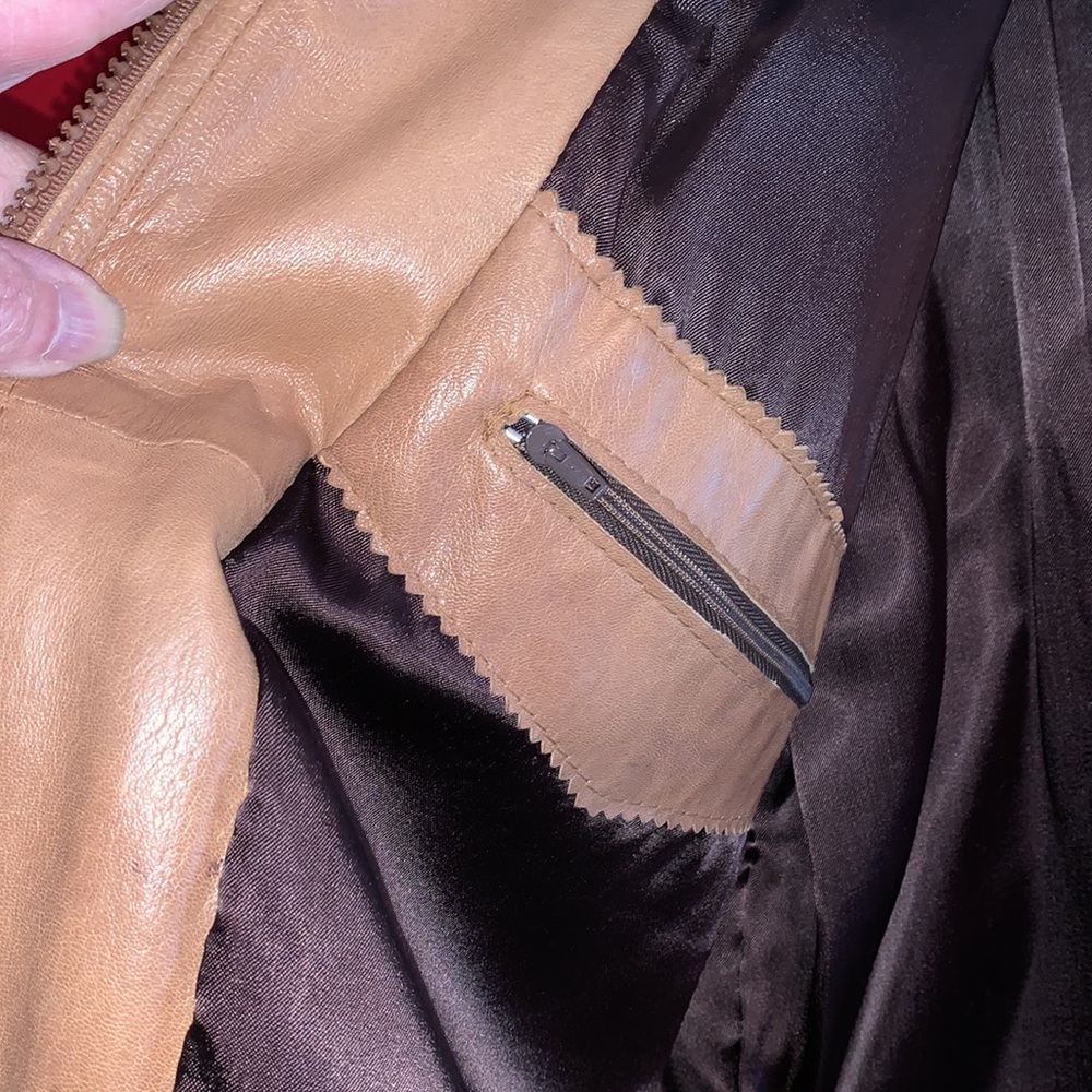 Men’s Leather Bomber Jacket w/ Insulated Lining - Picture 5 of 11